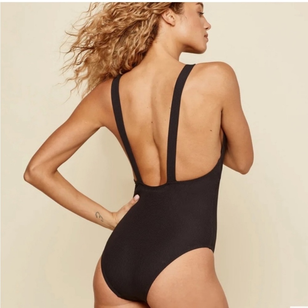 Andie Montauk one-piece, size small, flat black